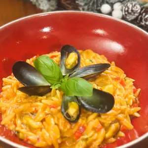 Neven’s Saffron Orzo with Nduja Mussels