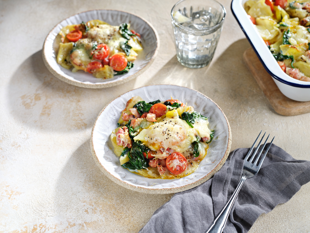 Eggs Baked with Potatoes, Spinach and Bacon