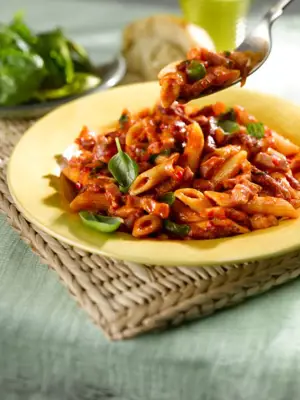 Penne with Spicy Tomato Sauce and Sizzling Bacon