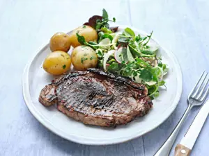 Steak with Mustard, Garlic and Thyme